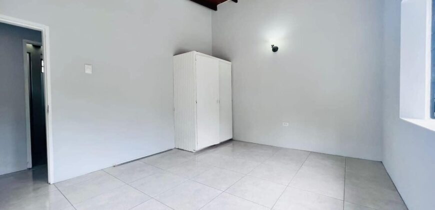 Income Property Apartment Building for Sale! $2,550,000