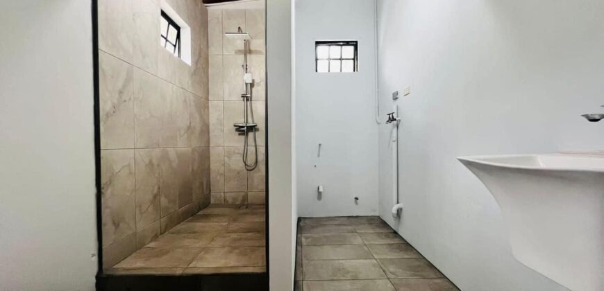 Income Property Apartment Building for Sale! $2,550,000