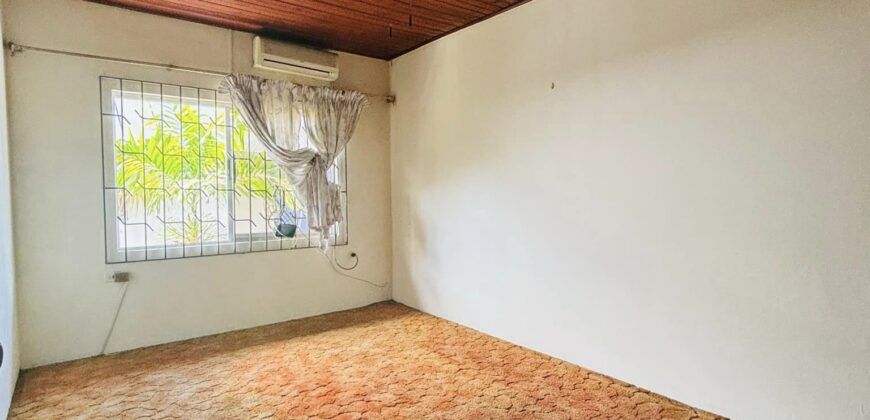 Large First Floor Apartment, Paxvale $8,500