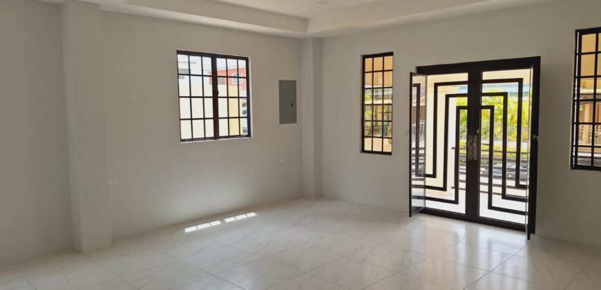Timberland Park 5 Bedroom Property $3,300,000